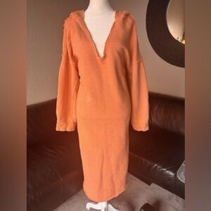 FREE PEOPLE Sun Salutation! excellent pre-owned condition!
size medium, comfy ❤️